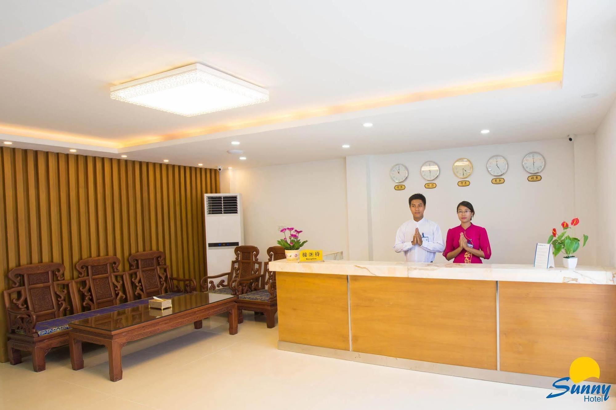 Hotel Sunny Mandalay Exterior foto